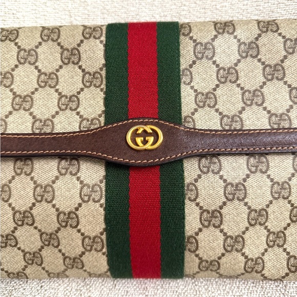 Authentic Gucci clutch bag - Picture 4 of 15